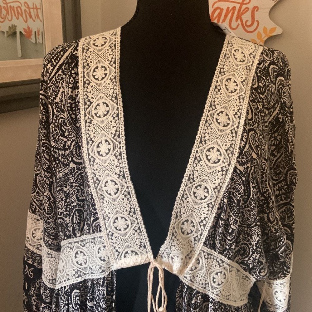 NWT Hummingbird kimono size L - Picture 3 of 17